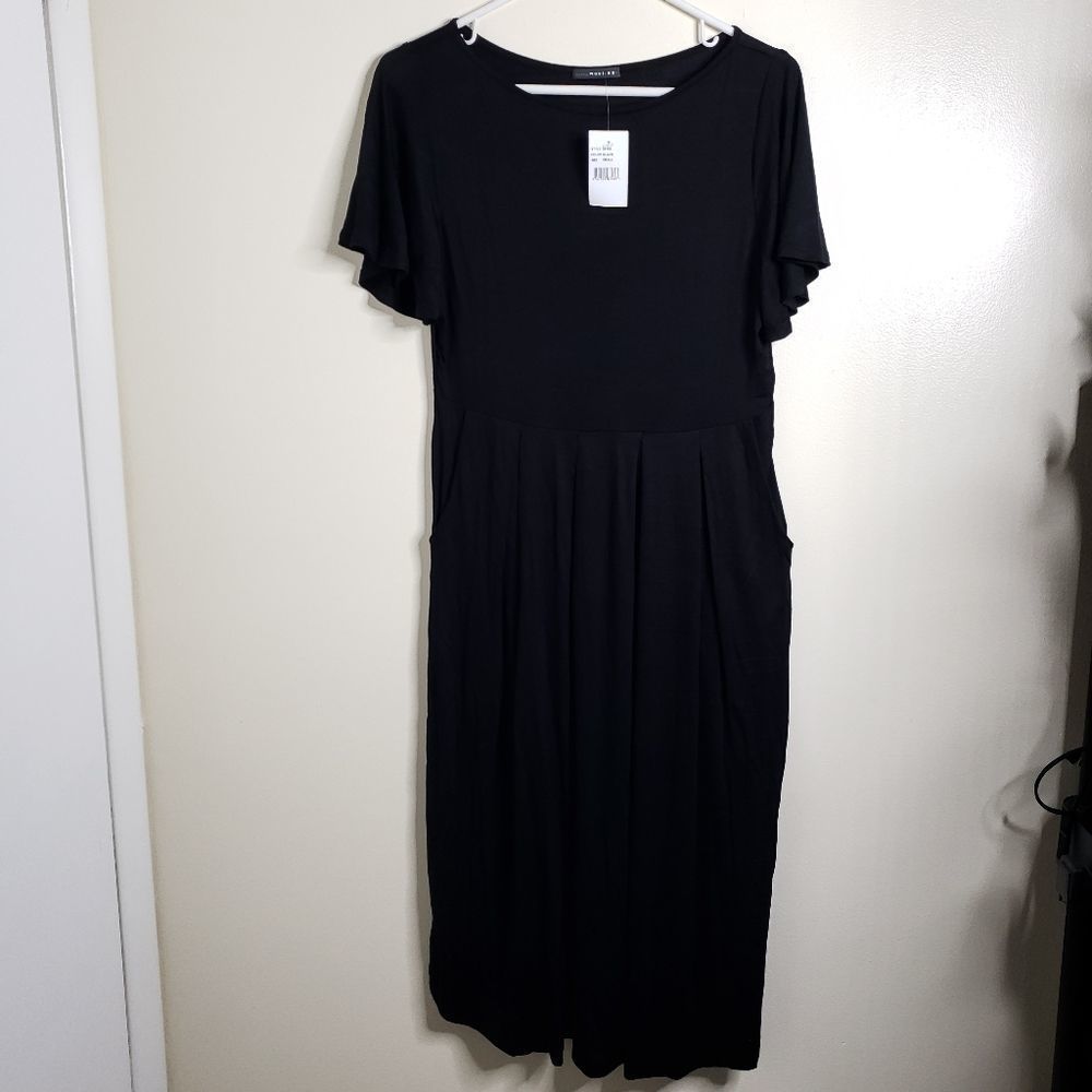 Flutter Sleeve Pocket Dress